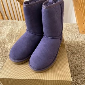 Brand new Kids' Classic Boot - Purple